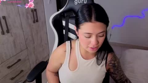 V  I C  T O R I A  online show from February 2026 08:58:01 PM