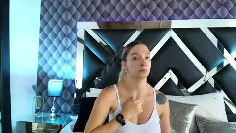 victtoria lee online show from February 2025 11:09:02 PM