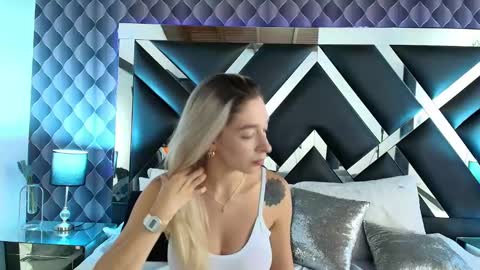 victtoria lee online show from February 2025 06:54:02 PM