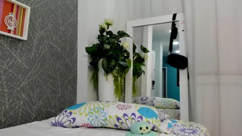 Snapshot of viictoriiasaenz chatting on May 2026 05:56:01 AM viictoriiasaenz online show from May 2026 05:56:01 AM
