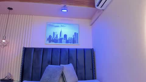 Snapshot of viiolett_lee chatting on October 2025 07:56:02 PM Viiolett online show from October 2025 07:56:02 PM