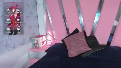 Violet online show from October 2025 01:45:02 PM