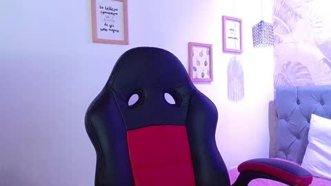 viioleta online show from March 2025 12:22:01 PM