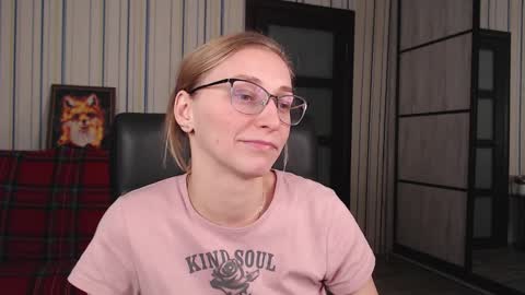 Vika online show from December 2025 09:22:02 PM