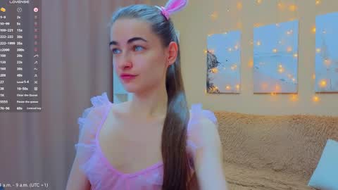 vikiberry online show from April 2026 04:11:01 AM