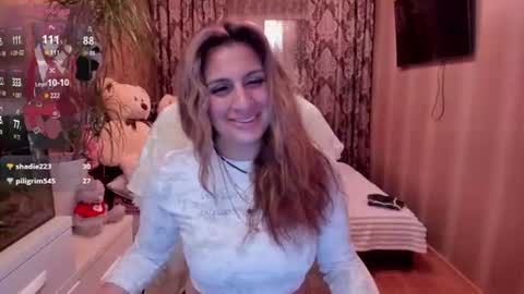Snapshot of vikilove_ chatting on July 2026 07:02:02 PM Victoria online show from July 2026 07:02:02 PM