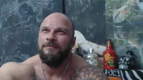 Snapshot of viking_me chatting on May 2026 06:27:02 PM viking online show from May 2026 06:27:02 PM