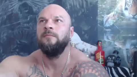 Snapshot of viking_me chatting on June 2026 06:14:02 AM viking online show from June 2026 06:14:02 AM