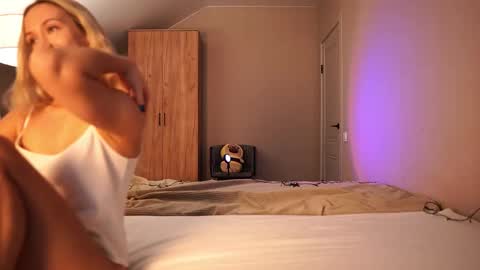 VIKKI online show from January 2026 12:07:01 PM