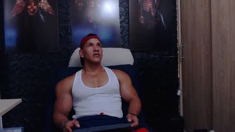 Viktor Herrera online show from June 2026 03:33:01 AM