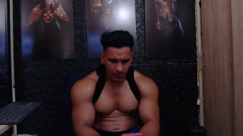 Viktor Herrera online show from June 2026 03:55:01 PM