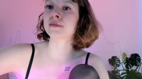 Snapshot of viktoria_sullivans chatting on February 2025 09:37:01 AM Vikky online show from February 2025 09:37:01 AM