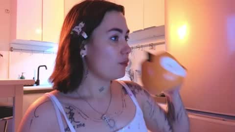 viktoriamoore online show from May 2026 06:16:02 PM