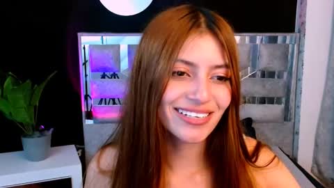 Snapshot of viky_evanss chatting on October 2025 07:27:01 PM viky_evanss online show from October 2025 07:27:01 PM
