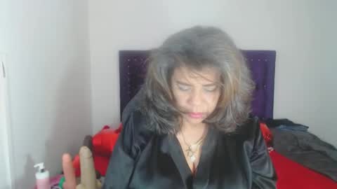Snapshot of vikyadams chatting on February 2025 04:48:01 PM VIKY ADAMS online show from February 2025 04:48:01 PM