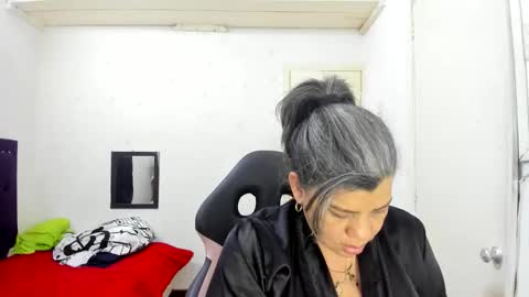 Snapshot of vikyadams chatting on September 2025 10:40:01 AM VIKY ADAMS online show from September 2025 10:40:01 AM