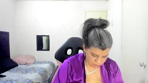 VIKY ADAMS online show from October 2025 10:09:02 PM