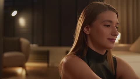 Lana online show from November 2025 12:16:01 PM