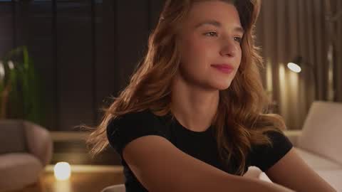 Lana online show from November 2025 12:04:02 PM