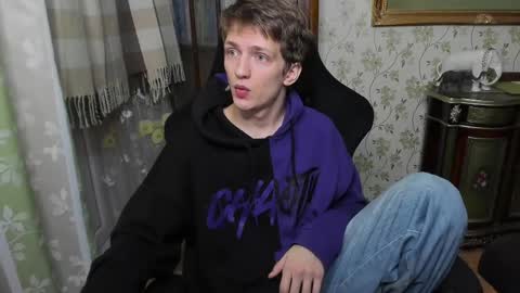 Dimoooooon online show from February 2025 09:09:01 PM