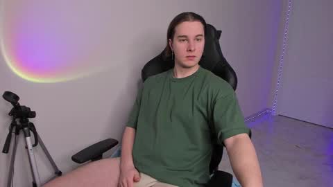 Vincent Strong online show from February 2025 08:11:02 AM