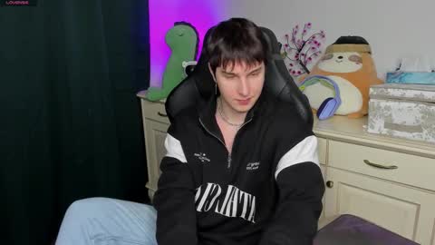 Vincent Strong online show from February 2026 06:00:02 PM