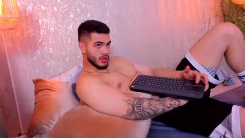 Snapshot of vincentblack_ chatting on September 2025 04:26:01 AM Vincent online show from September 2025 04:26:01 AM