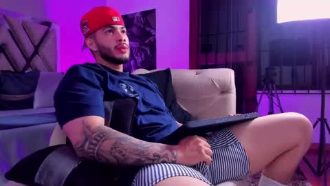 Vincent online show from November 2025 04:01:01 AM