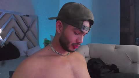 Snapshot of vincentblack_ chatting on June 2026 01:28:02 AM Vincent online show from June 2026 01:28:02 AM