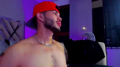 Snapshot of vincentblack_ chatting on June 2026 03:23:02 AM Vincent online show from June 2026 03:23:02 AM