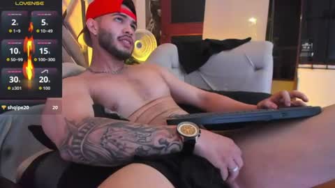 Snapshot of vincentblack_ chatting on July 2026 05:00:02 AM Vincent online show from July 2026 05:00:02 AM