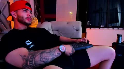 Snapshot of vincentblack_ chatting on July 2026 05:21:02 AM Vincent online show from July 2026 05:21:02 AM