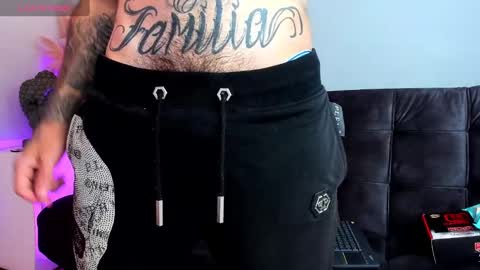 Snapshot of vincentsartori chatting on October 2025 04:46:01 PM Vincent Sartori online show from October 2025 04:46:01 PM