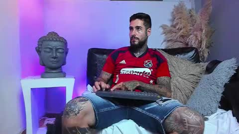 Snapshot of vincentsartori chatting on March 2026 10:05:01 PM Vincent Sartori online show from March 2026 10:05:01 PM