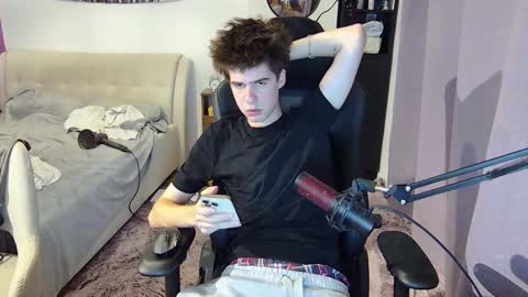 Snapshot of vinnie_06 chatting on September 2025 05:24:01 PM vinnie online show from September 2025 05:24:01 PM