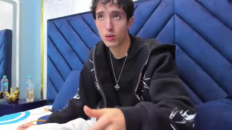 vinniematte online show from March 2025 01:58:01 AM