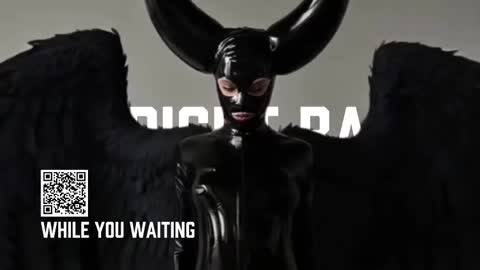 Diva Silvia online show from October 2025 04:07:01 PM