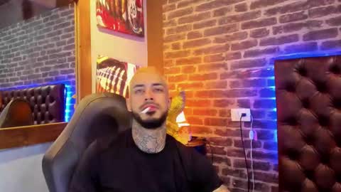 Snapshot of vinzenzrizzo chatting on December 2025 04:39:02 AM ---Vinzen--- online show from December 2025 04:39:02 AM