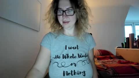 Snapshot of viodetta chatting on January 2026 03:25:01 PM viodetta online show from January 2026 03:25:01 PM