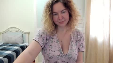 Snapshot of viodetta chatting on February 2026 12:14:01 PM viodetta online show from February 2026 12:14:01 PM