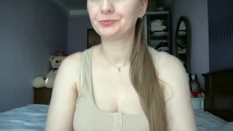 Snapshot of viola_1 chatting on July 2026 03:19:01 AM Funny girl online show from July 2026 03:19:01 AM