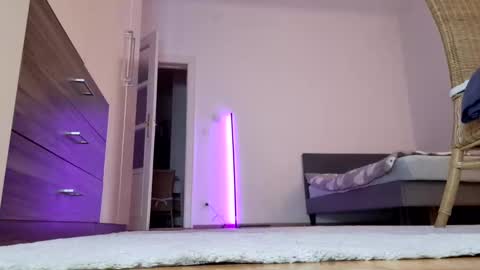 Viola online show from December 2024 08:09:01 PM