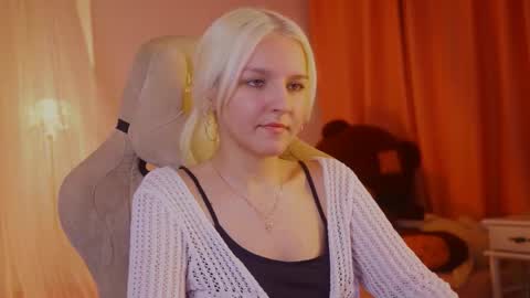 violamore online show from May 2026 05:51:01 PM