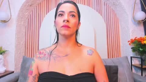 Violette online show from June 2026 10:15:01 AM