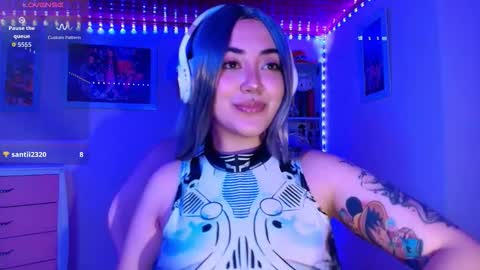 violet online show from November 2025 05:18:02 AM