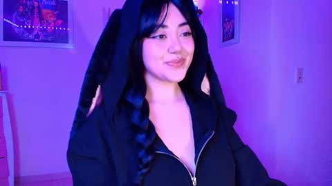 Snapshot of violeet_smile chatting on January 2026 06:28:02 AM violet online show from January 2026 06:28:02 AM