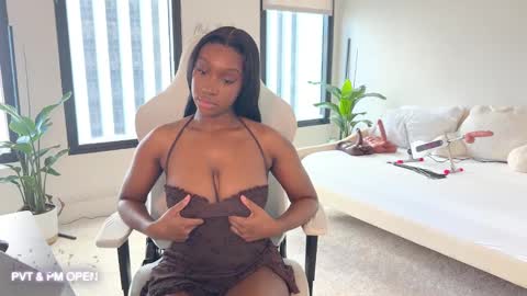 Fantasy Black Girl online show from February 2025 09:23:02 PM