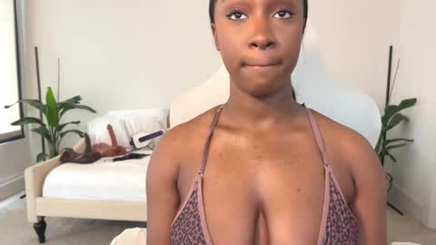 Fantasy Black Girl online show from February 2025 09:25:02 PM