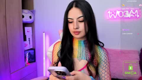 Snapshot of violet_catt chatting on February 2025 05:11:02 PM Violeta  online show from February 2025 05:11:02 PM