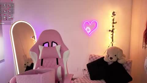 violet online show from February 2026 06:26:02 PM